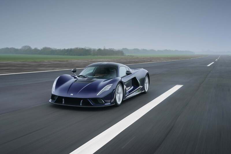 放棄「地表最速量產車」頭銜？《Hennessey Venom F5》挑戰極速500km/h的計劃生變